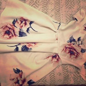 Short white floral dress (used)